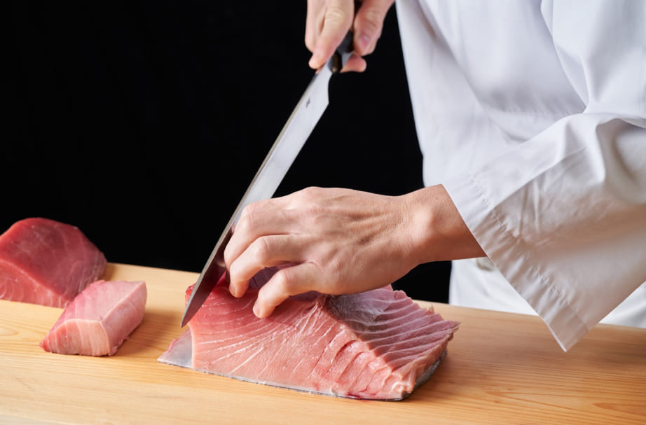 釣り上げられた大間マグロ